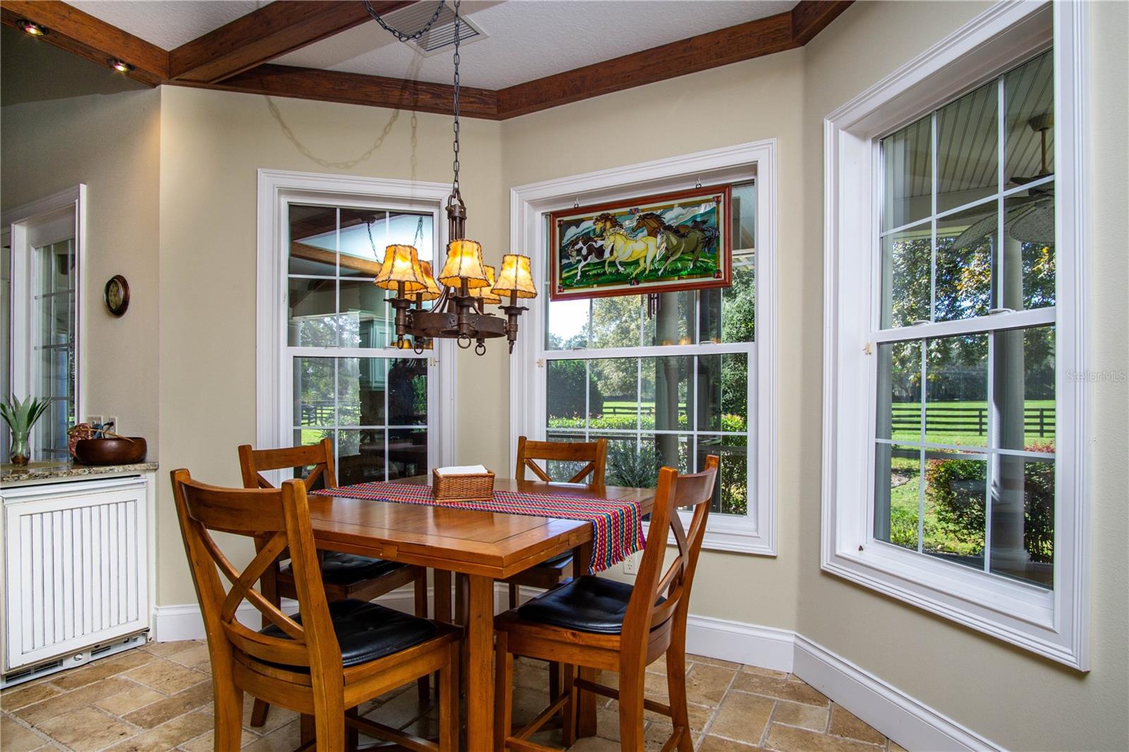 EQUINE ESTATE - Residential