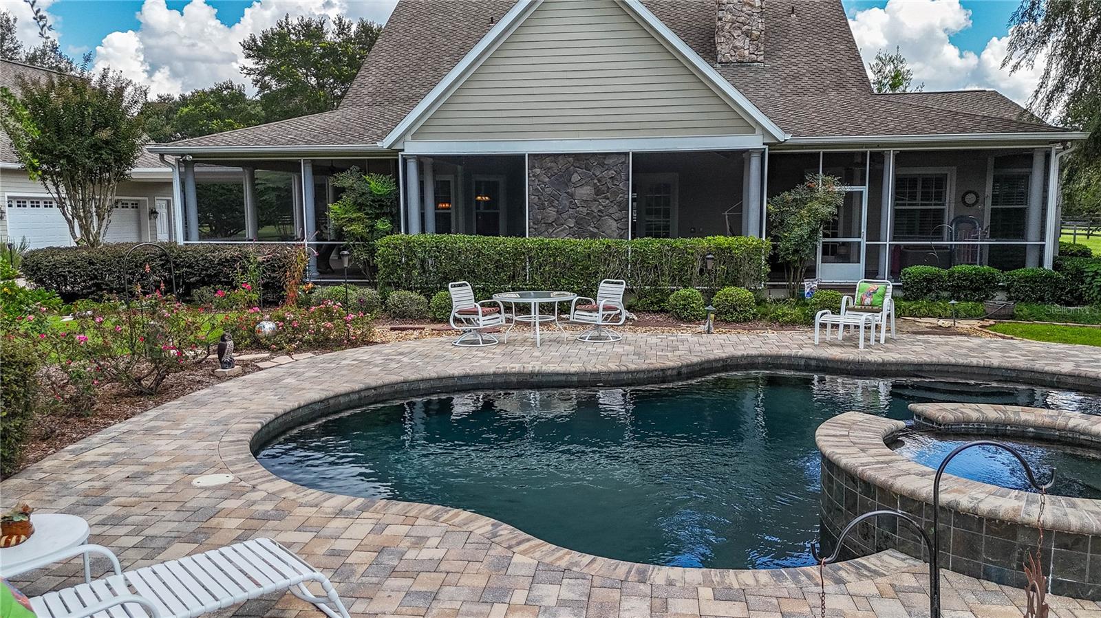 EQUINE ESTATE - Residential