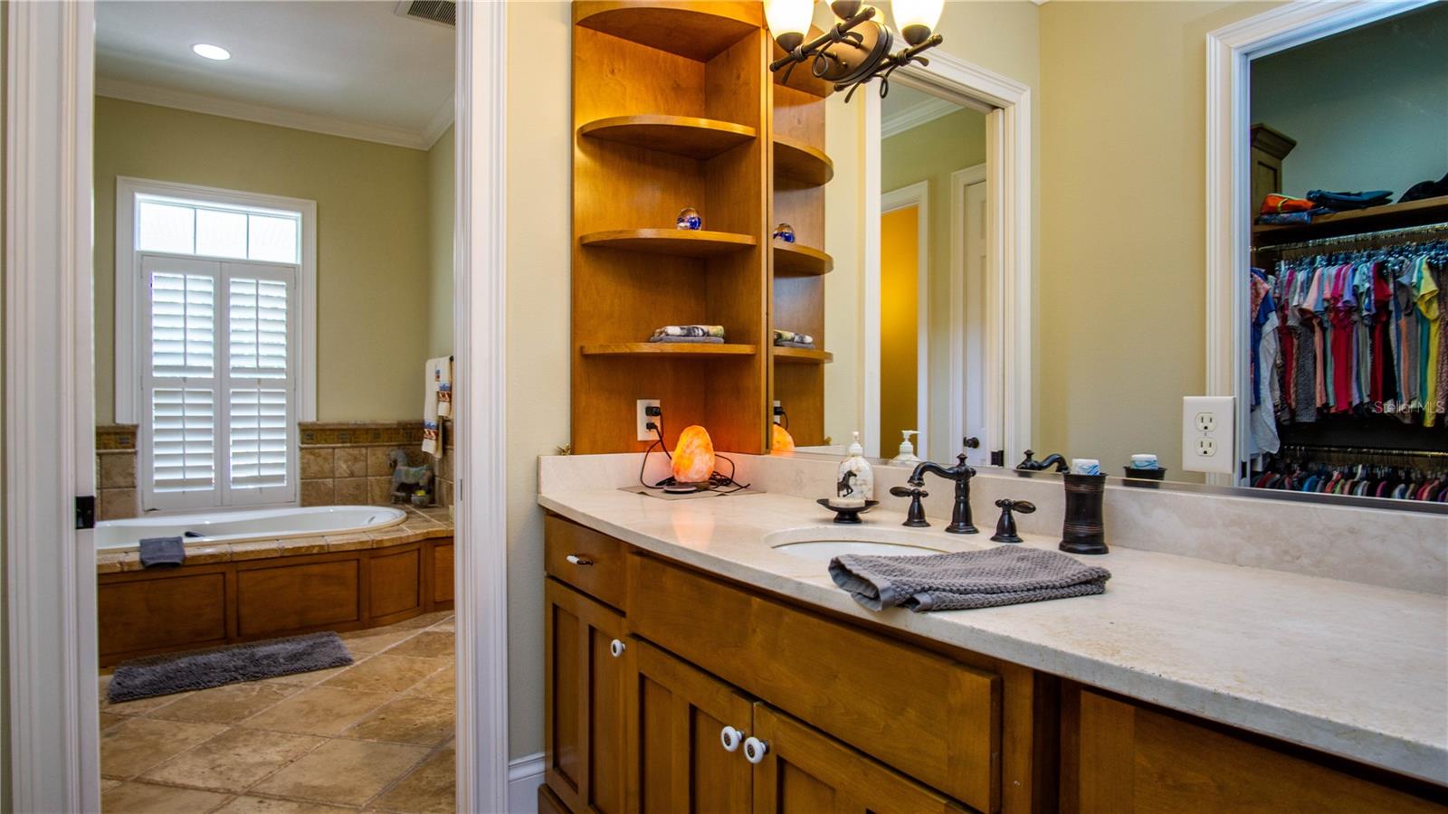 EQUINE ESTATE - Residential