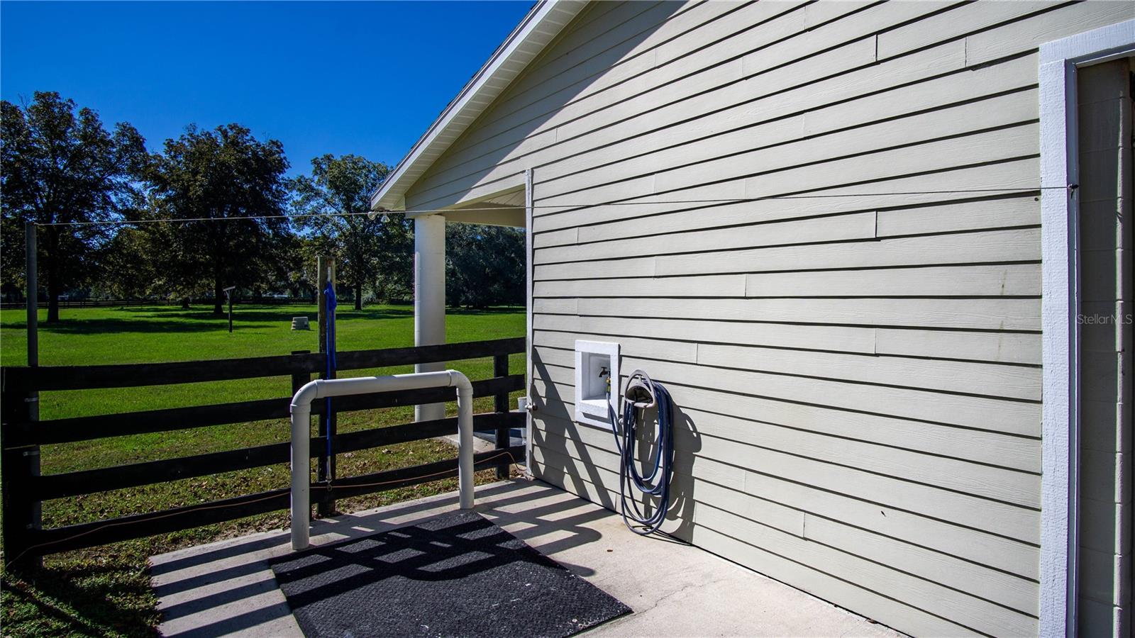 EQUINE ESTATE - Residential