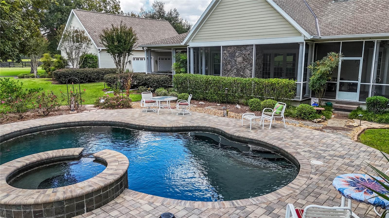 EQUINE ESTATE - Residential