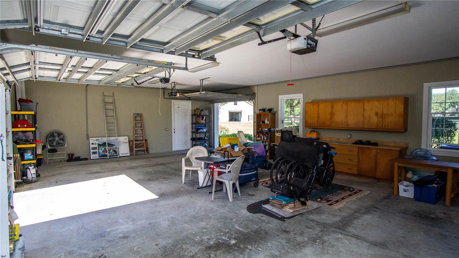 EQUINE ESTATE - Residential