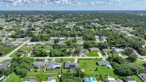 A home in PUNTA GORDA