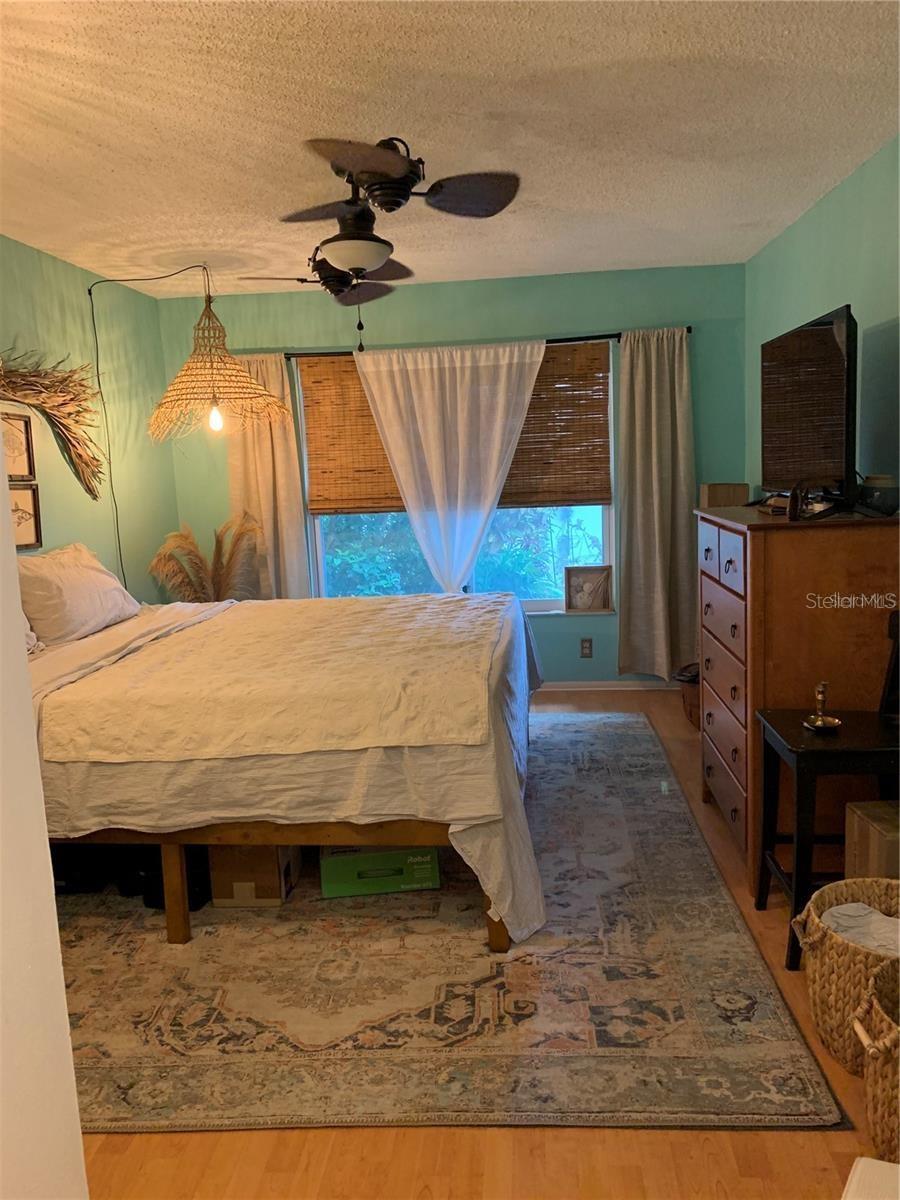 BAY TOWNE - Residential Lease