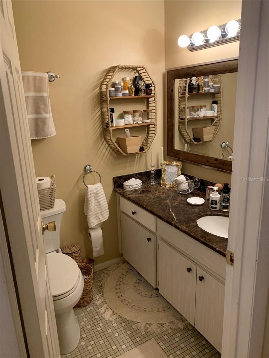 BAY TOWNE - Residential Lease