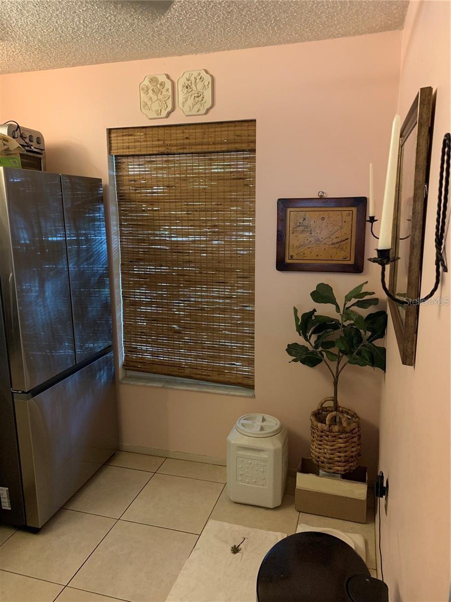 BAY TOWNE - Residential Lease