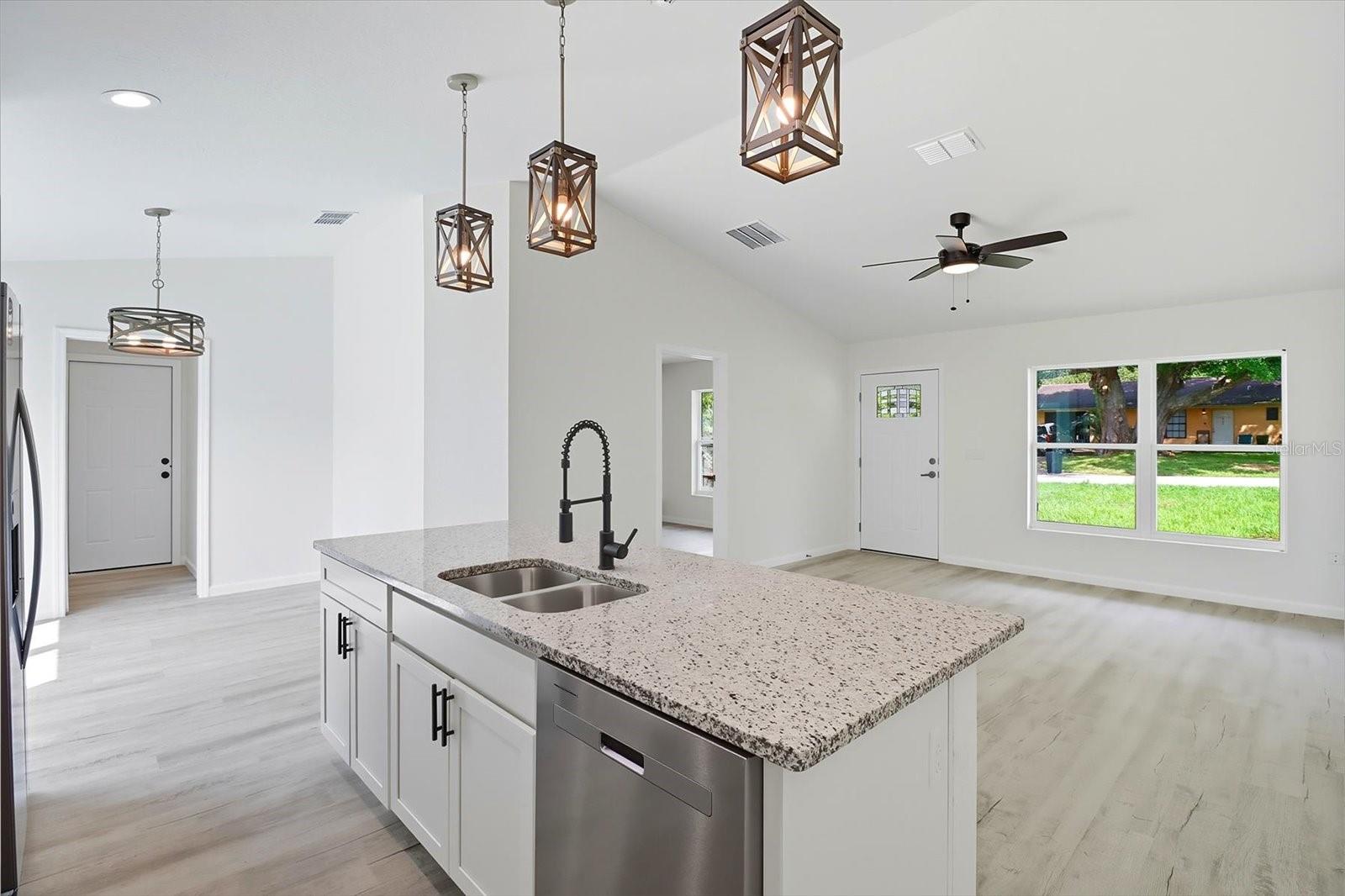RAINBOW LAKES ESTATE - Residential