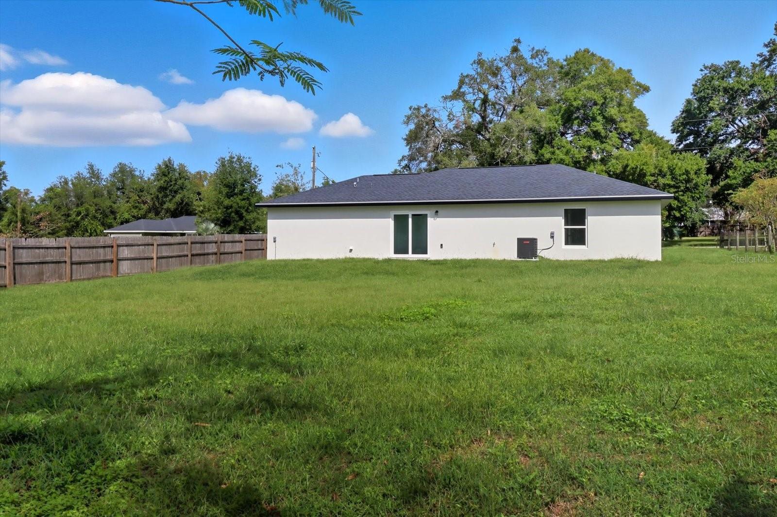 RAINBOW LAKES ESTATE - Residential