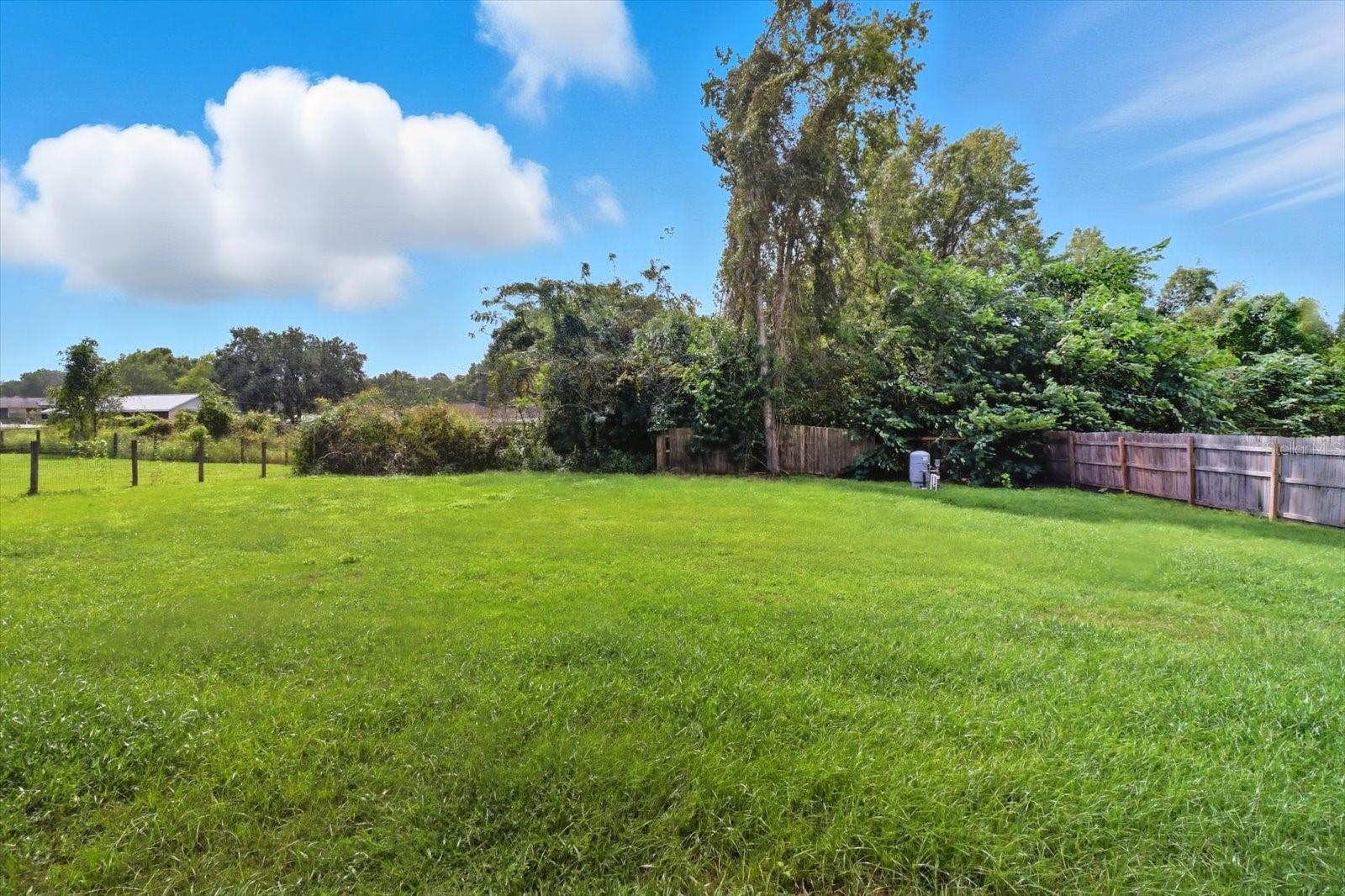 RAINBOW LAKES ESTATE - Residential