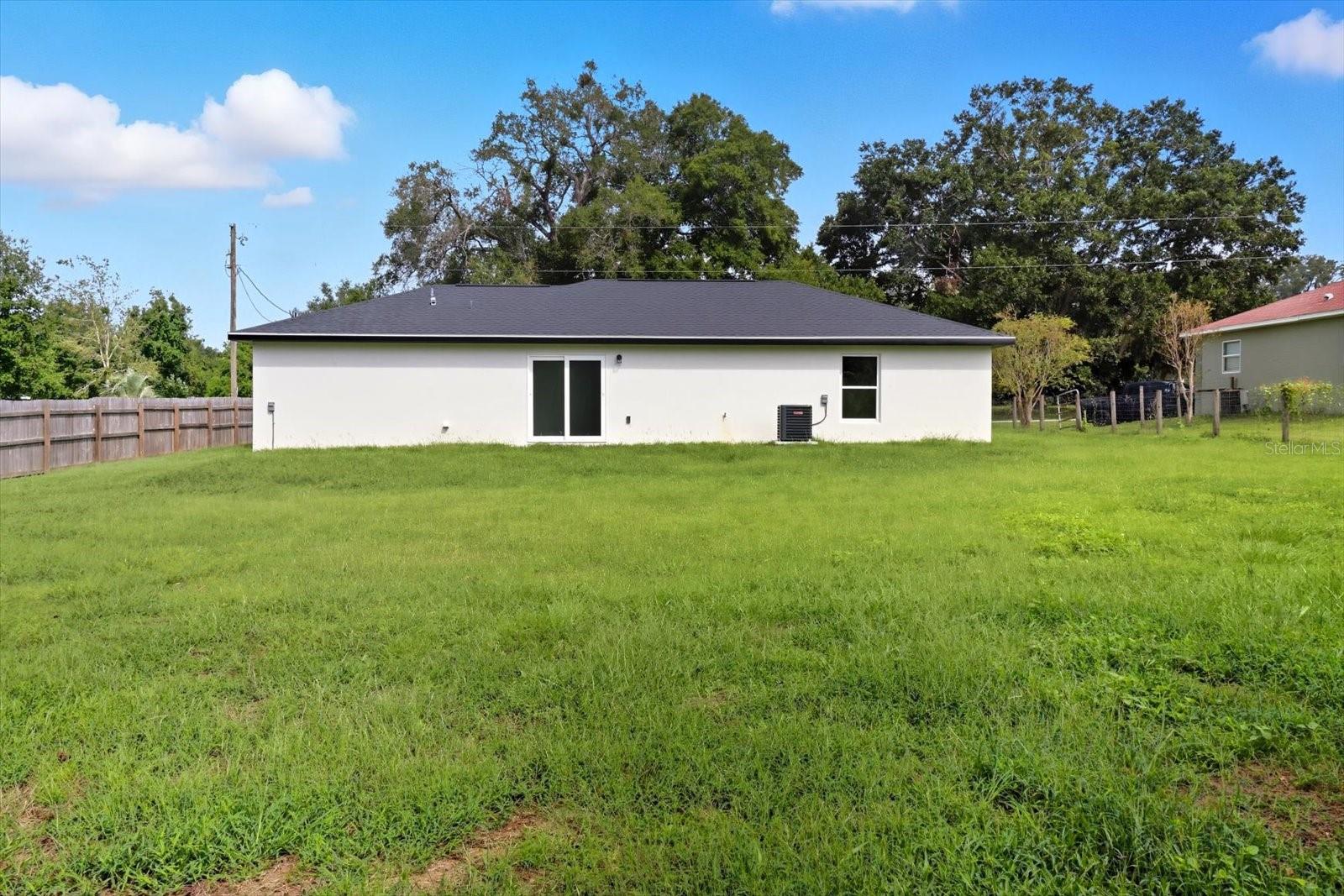 RAINBOW LAKES ESTATE - Residential