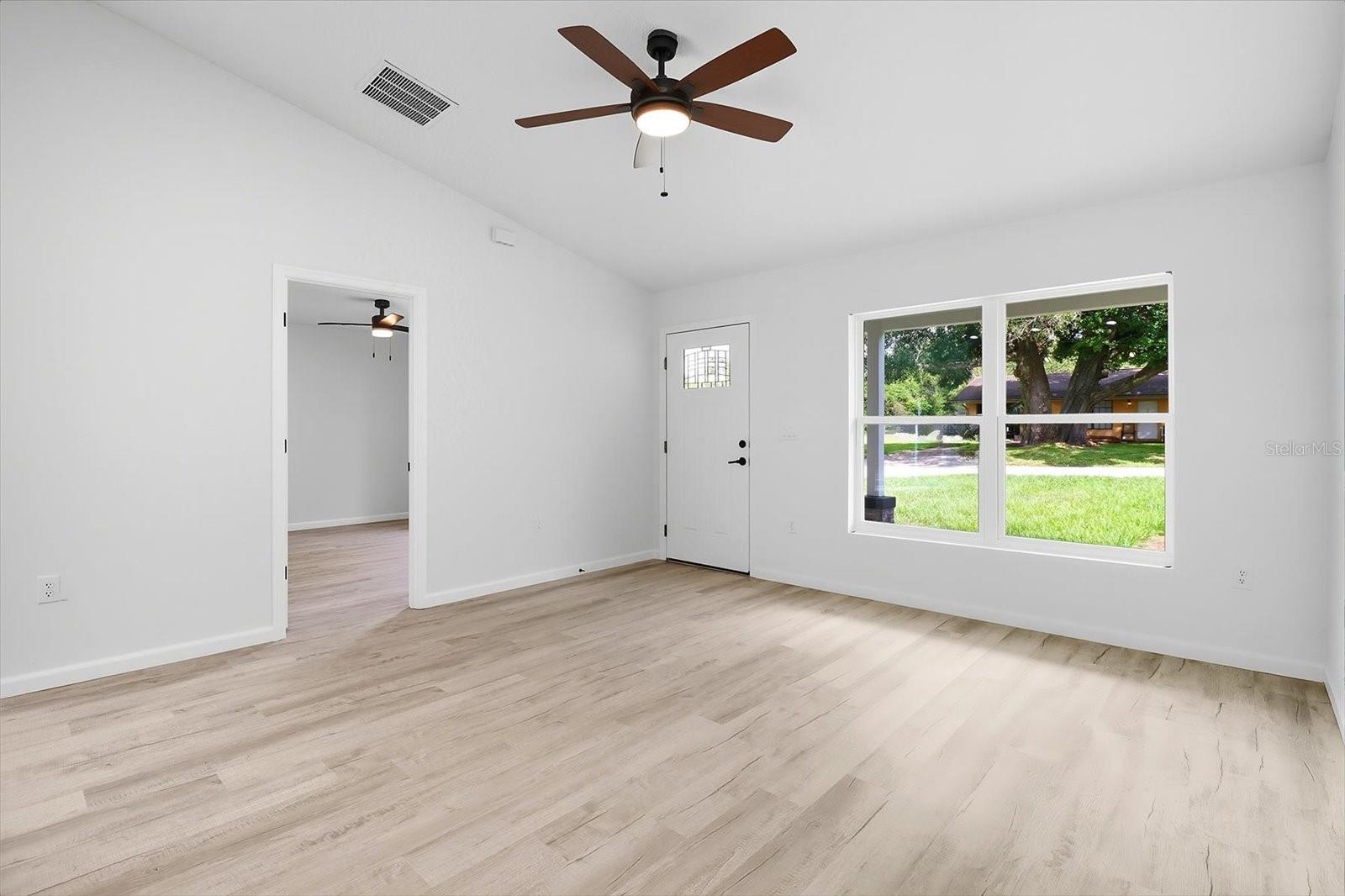 RAINBOW LAKES ESTATE - Residential