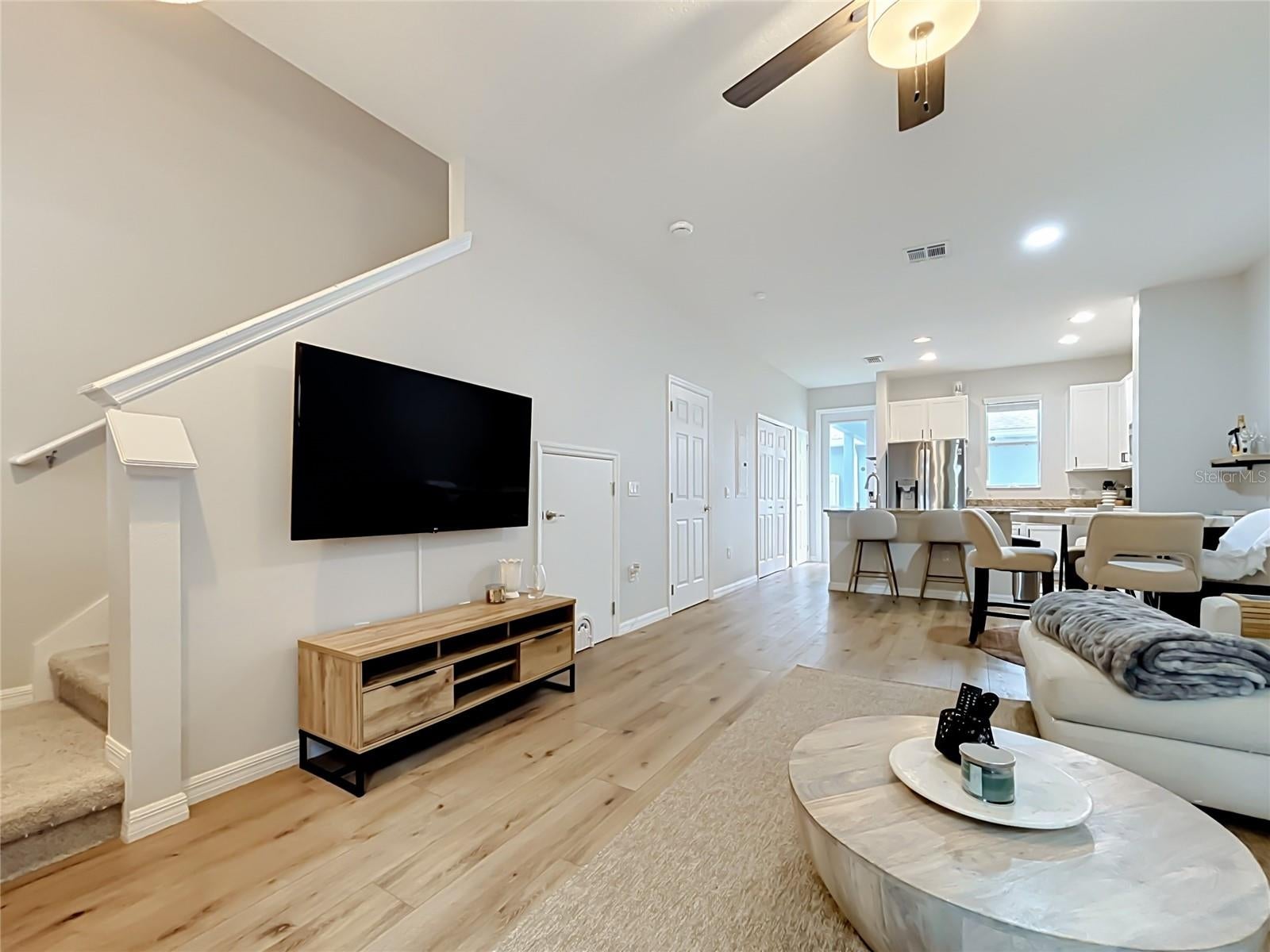 Casas a venda 4 - Jen Dantas 14066 AVENUE OF THE GROVES