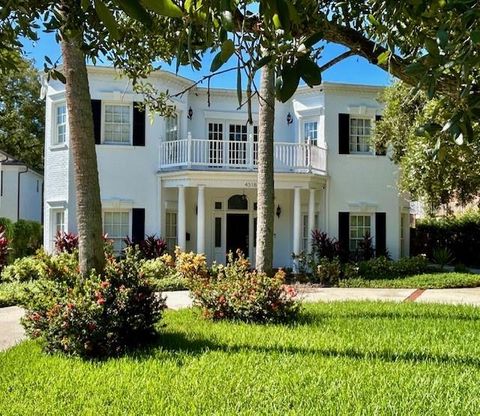 Photo of 4318 W Azeele Street, Tampa, FL 33609 (MLS # TB8433320) Photo of 4318 W Azeele Street, Tampa, FL 33609 (MLS # TB8433320)