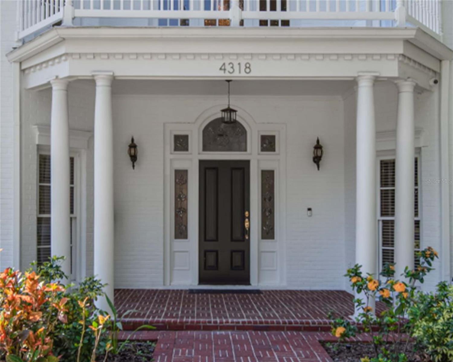 Casas a venda 4 - Jen Dantas 4318 W AZEELE STREET