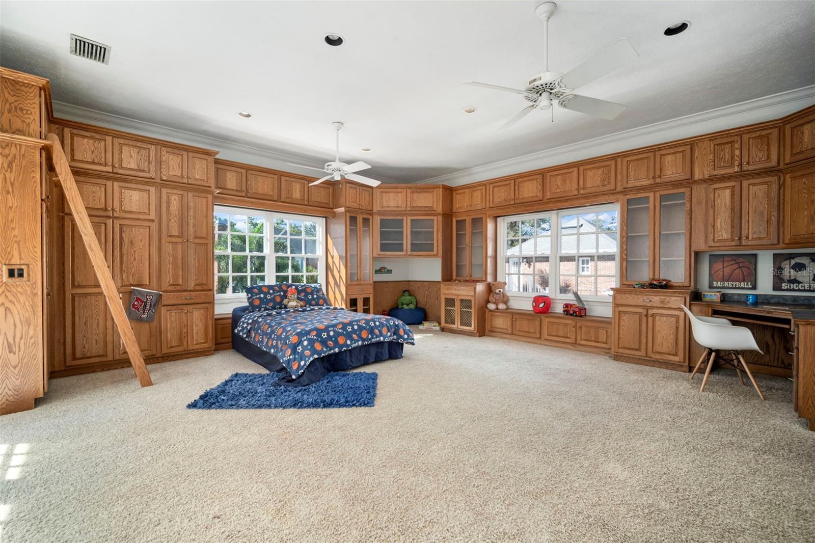 BEACH PARK UNIT 8 REP - Residential