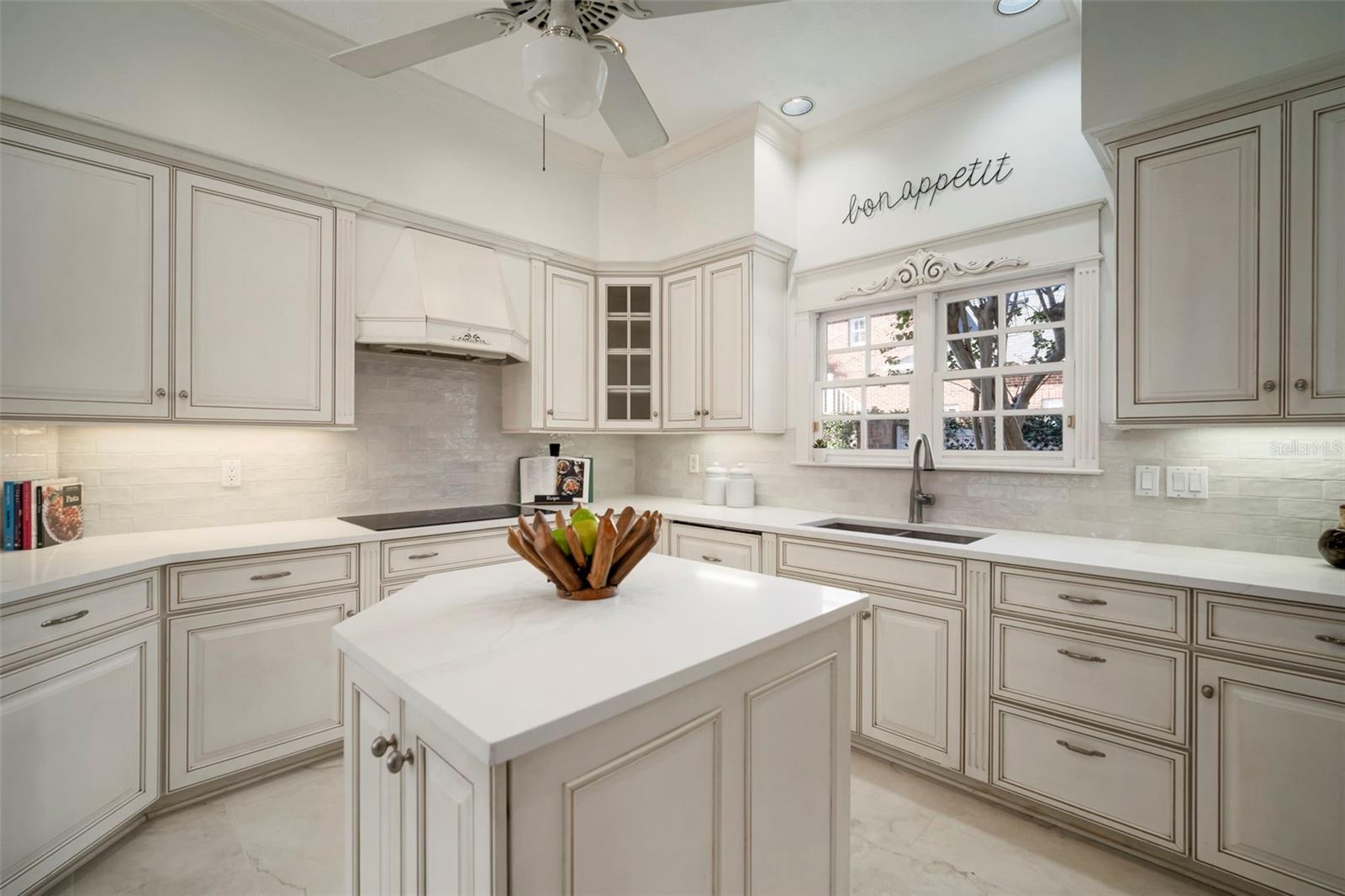 BEACH PARK UNIT 8 REP - Residential