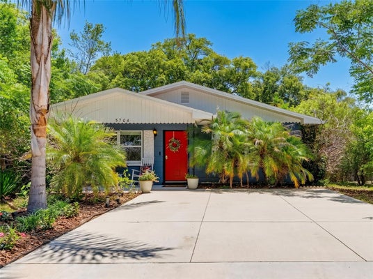 5704 13TH ST, ZEPHYRHILLS, FL 33542 - Image 9fc81651bce6ba02fdff65bcd4c2e513/2758881611