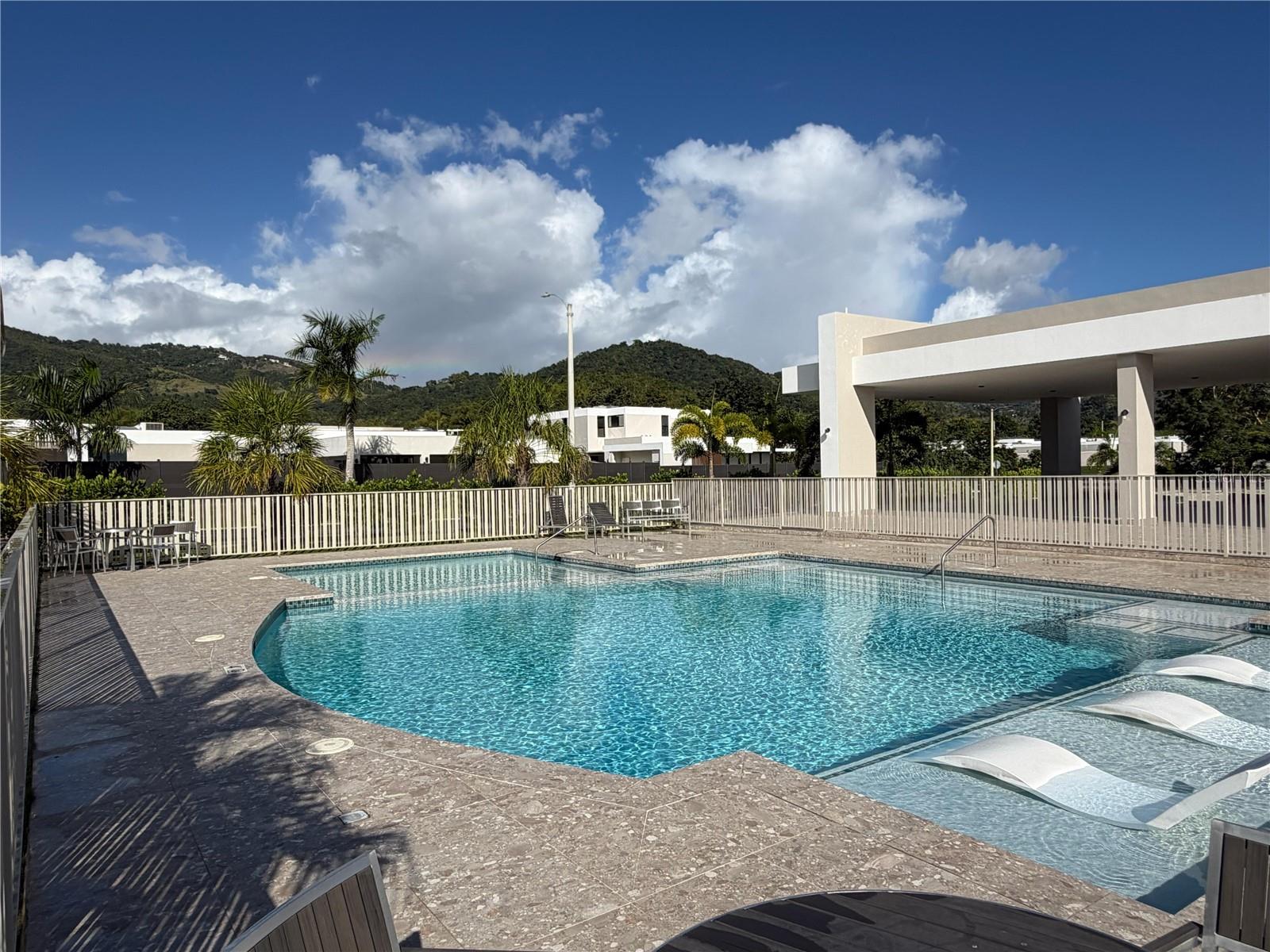 URB. RIVER TERRACE AT URB CIUDAD JARDÍN GURABO - Residential