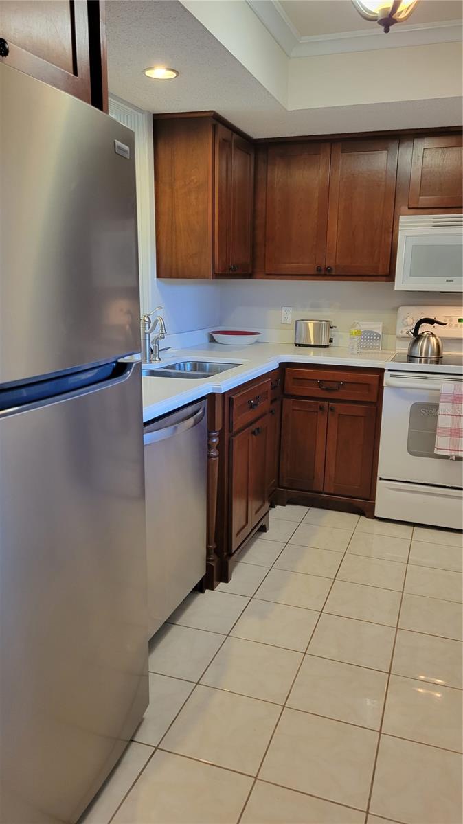 VLG PLAZA SEC 3 - Residential Lease