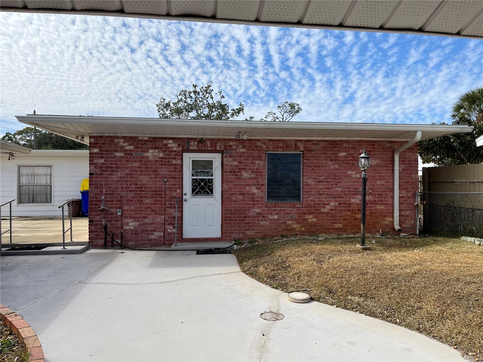 2004 S RIVERSIDE DRIVE