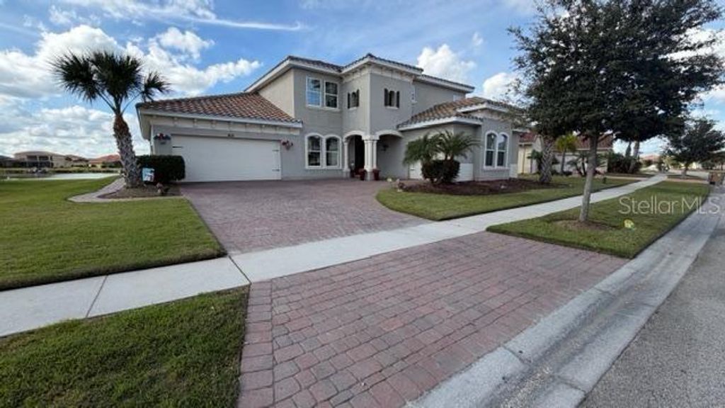 Photo of 821 Windlass Court, Kissimmee, FL 34746 (MLS # S5139344)