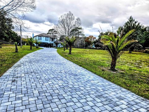 A home in LAKE HELEN