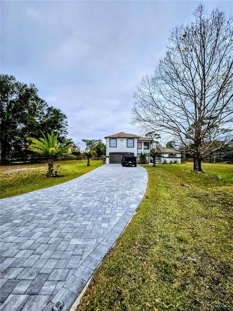 A home in LAKE HELEN