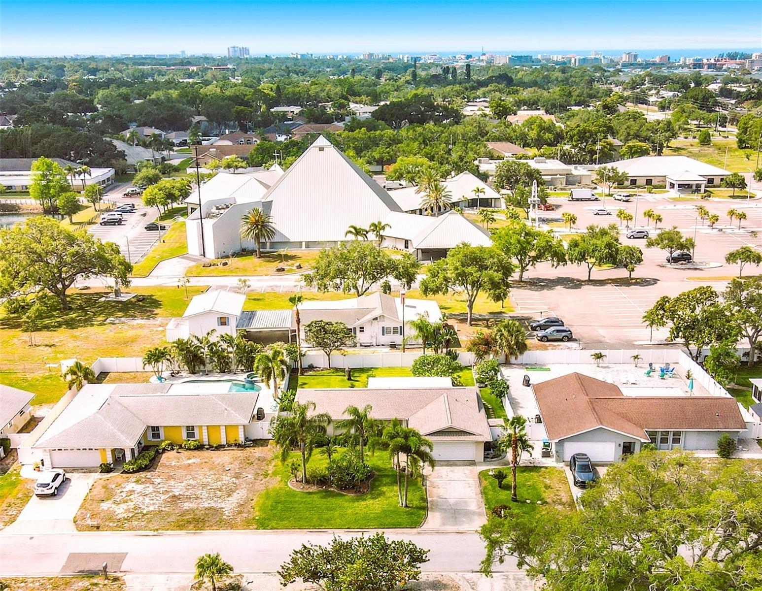 HAMLIN GARDENS - Residential