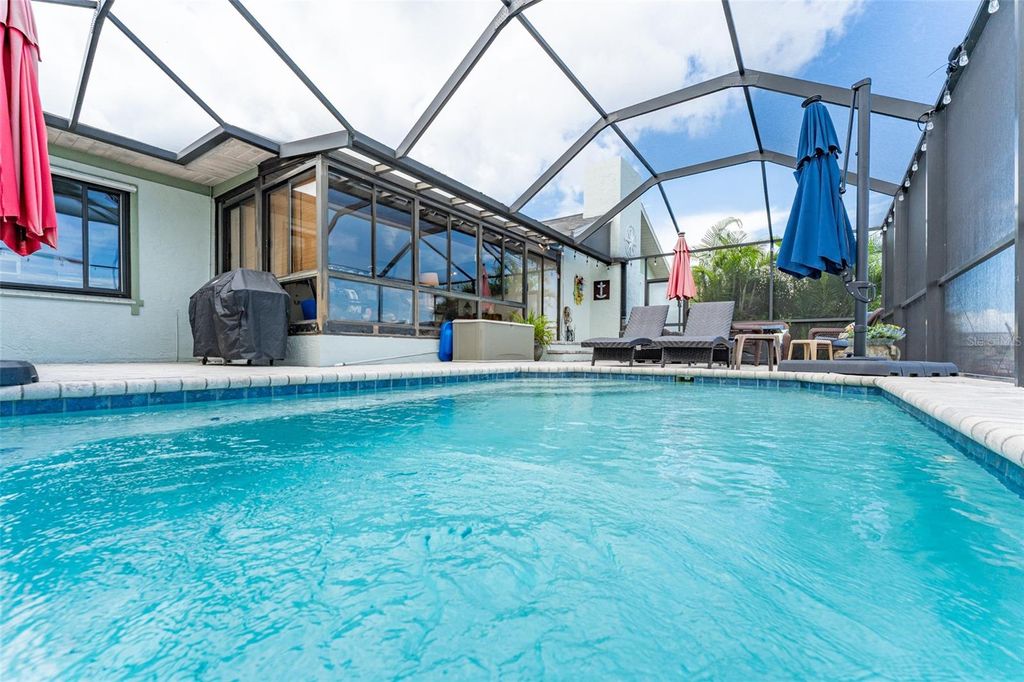 Photo of 909 Silver Palm Way, Apollo Beach, FL 33572 (MLS # TB8402380)