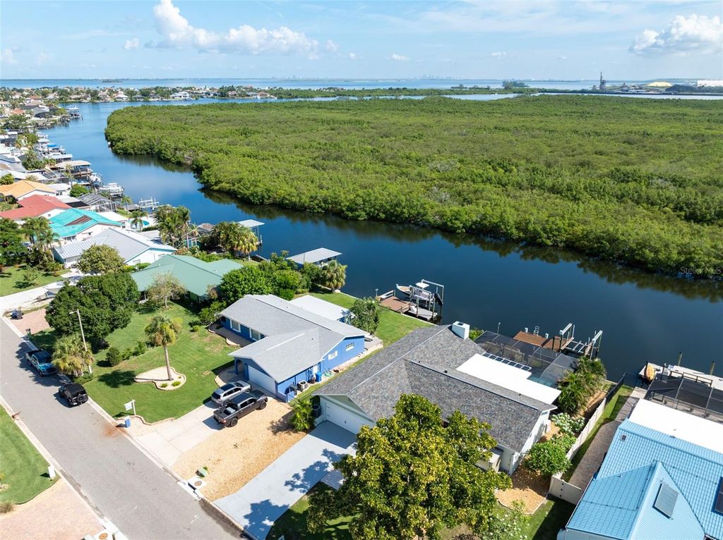 Photo of 909 Silver Palm Way, Apollo Beach, FL 33572 (MLS # TB8402380)
