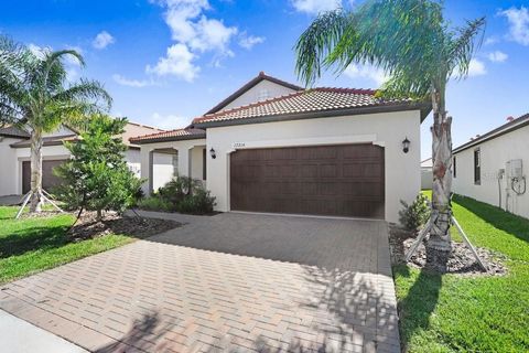 17214 STAR BANKS STREET WIMAUMA FL 33598