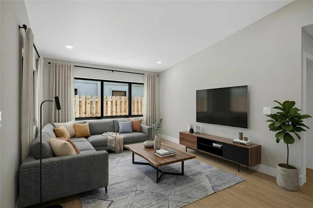 Photo of 3512 W Mcelroy Avenue, Tampa, FL 33611 (MLS # TB8487314)