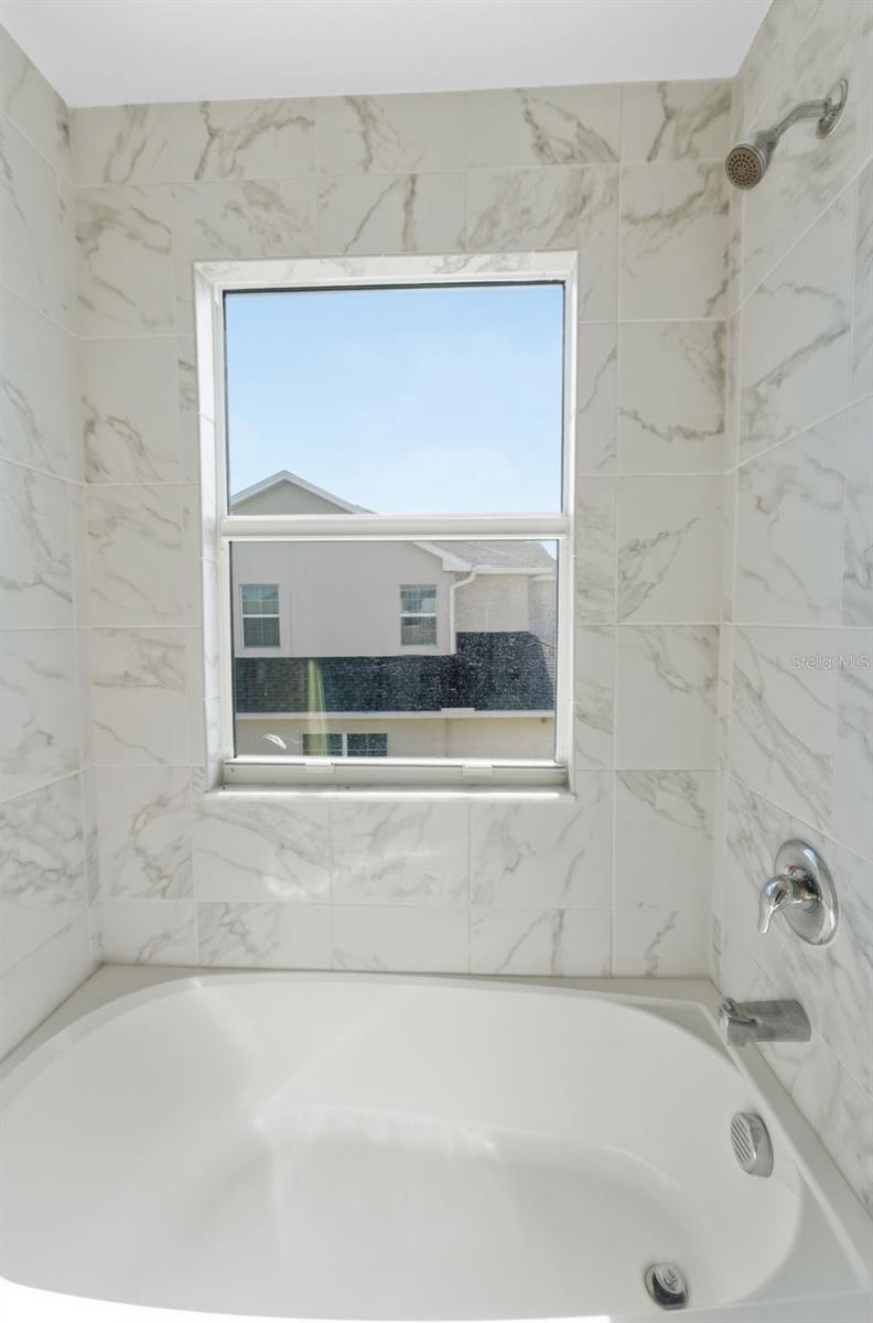 LAKESHORE RANCH PH I - Residential