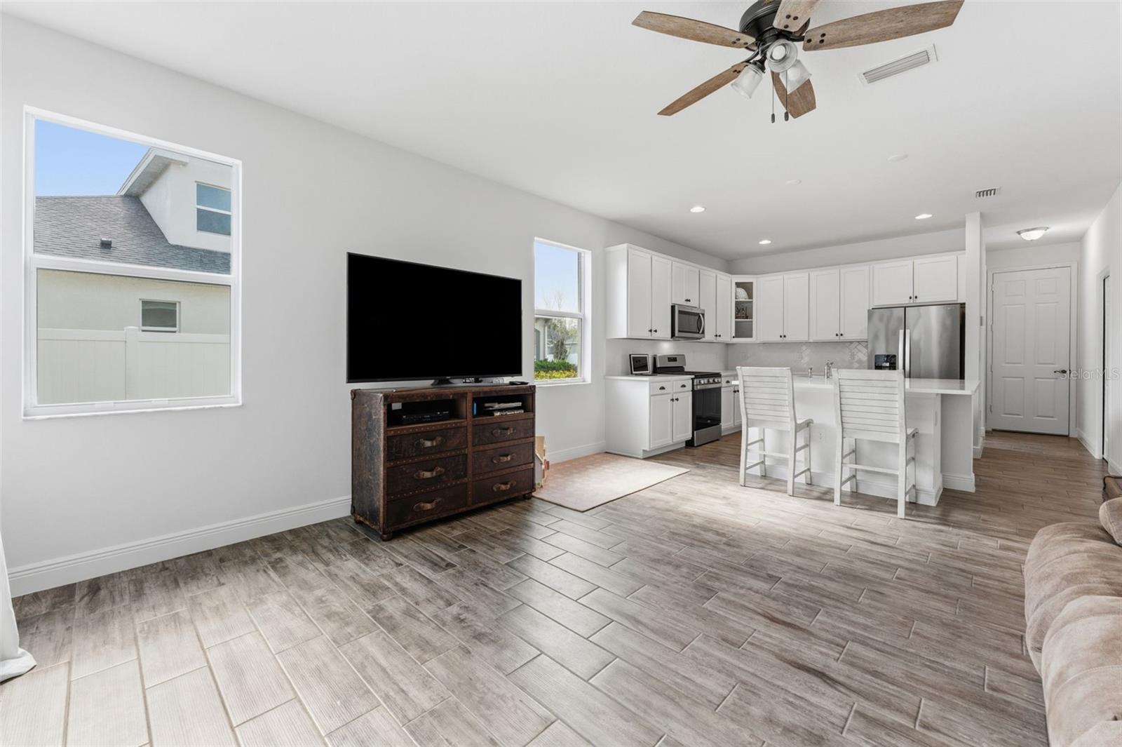 LAKESHORE RANCH PH I - Residential