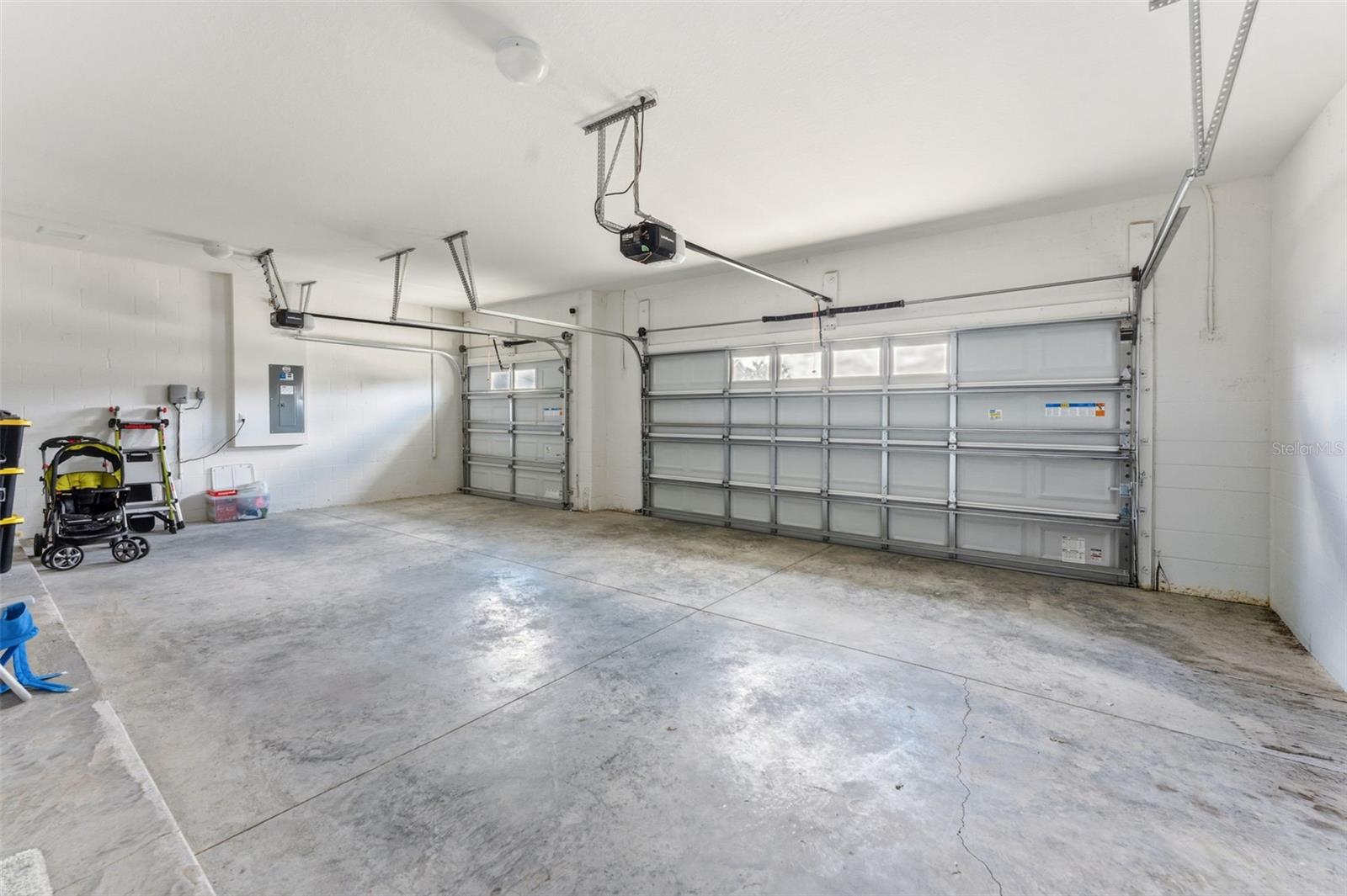 LAKESHORE RANCH PH I - Residential