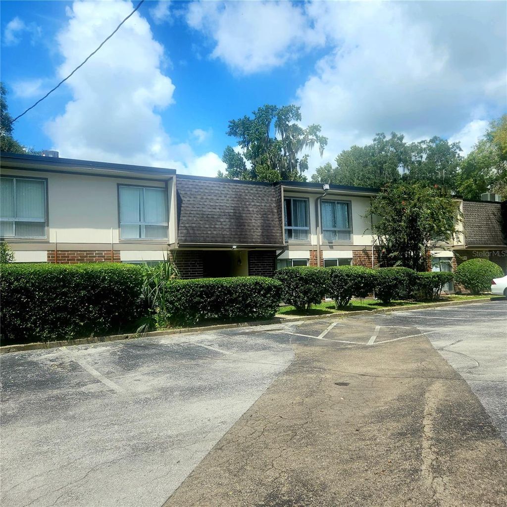 Photo of 1700 SW 16th Court #P28, Gainesville, FL 32608 (MLS # GC540053)