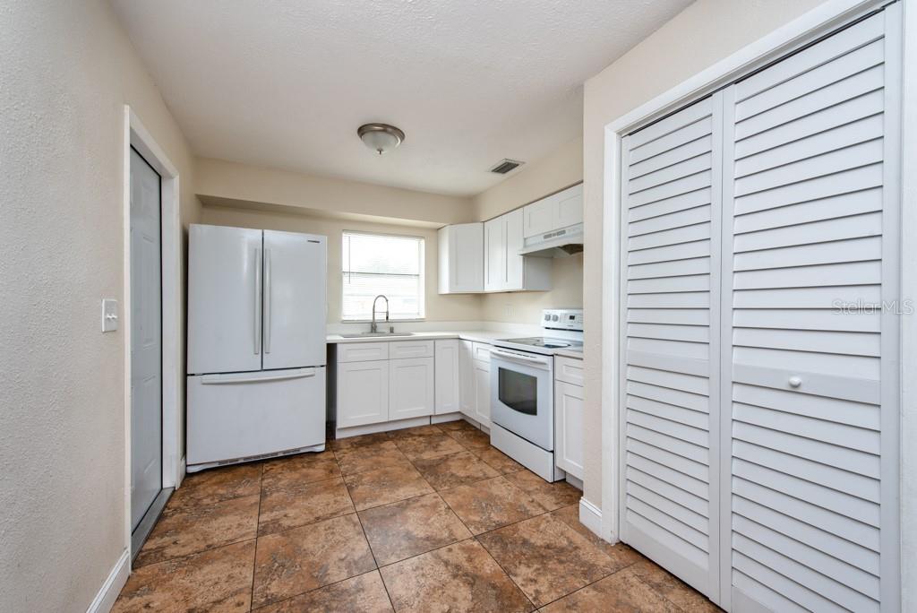 TAMPA OVERLOOK - Residential