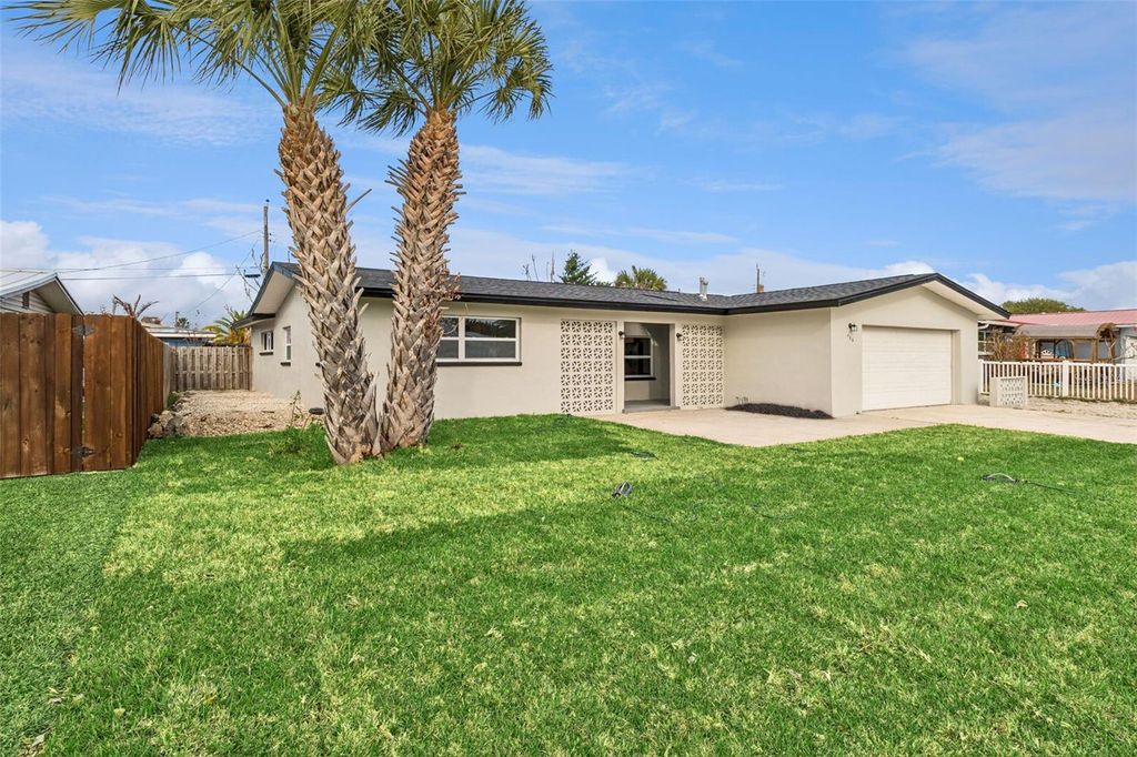 Photo of 466 Gateway Drive, Merritt Island, FL 32952 (MLS # O6388363)