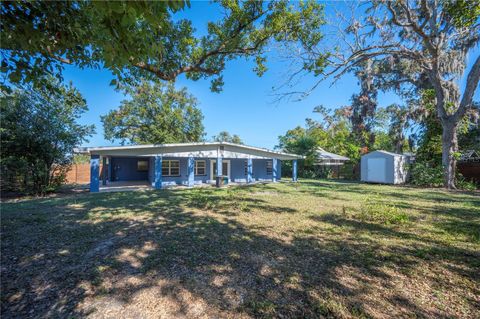 A home in LAKELAND