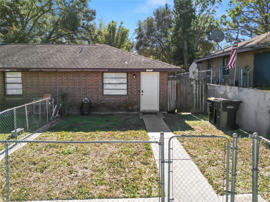 Photo of 3225 Crystal Hills Loop S #3227, Lakeland, FL 33801 (MLS # L4958691)