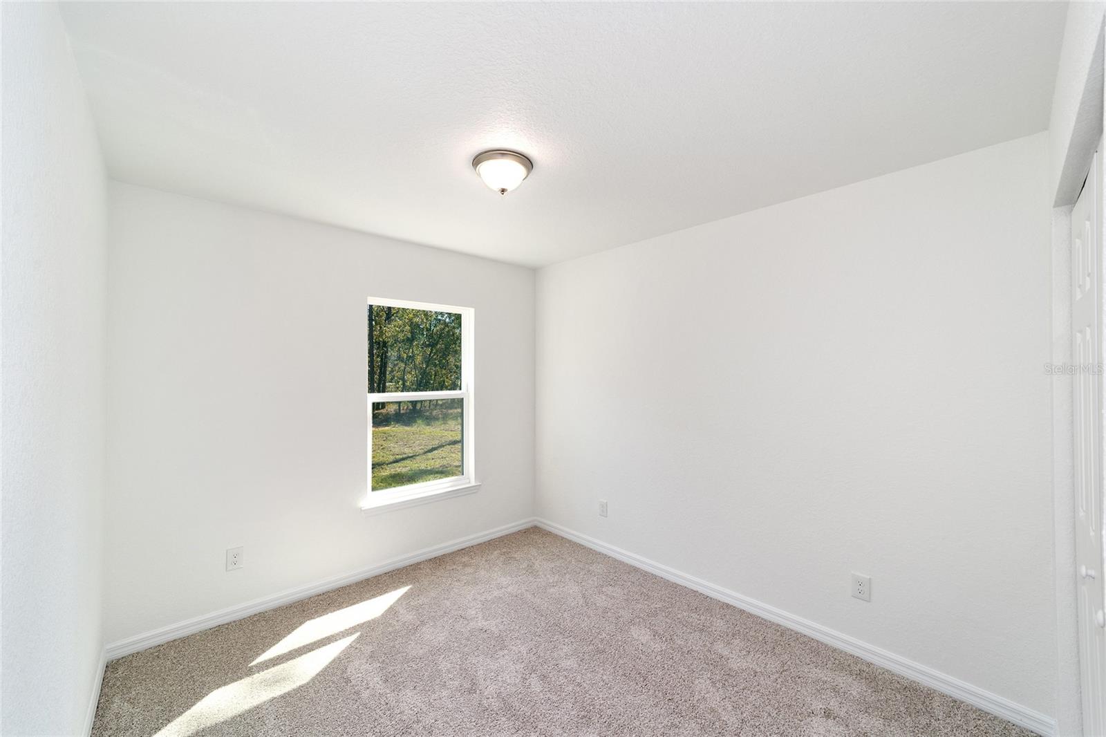 RAINBOW LAKES ESTATE - Residential