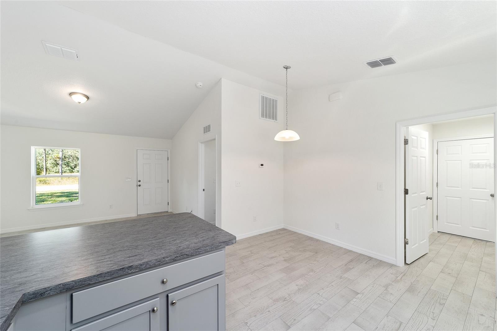 RAINBOW LAKES ESTATE - Residential