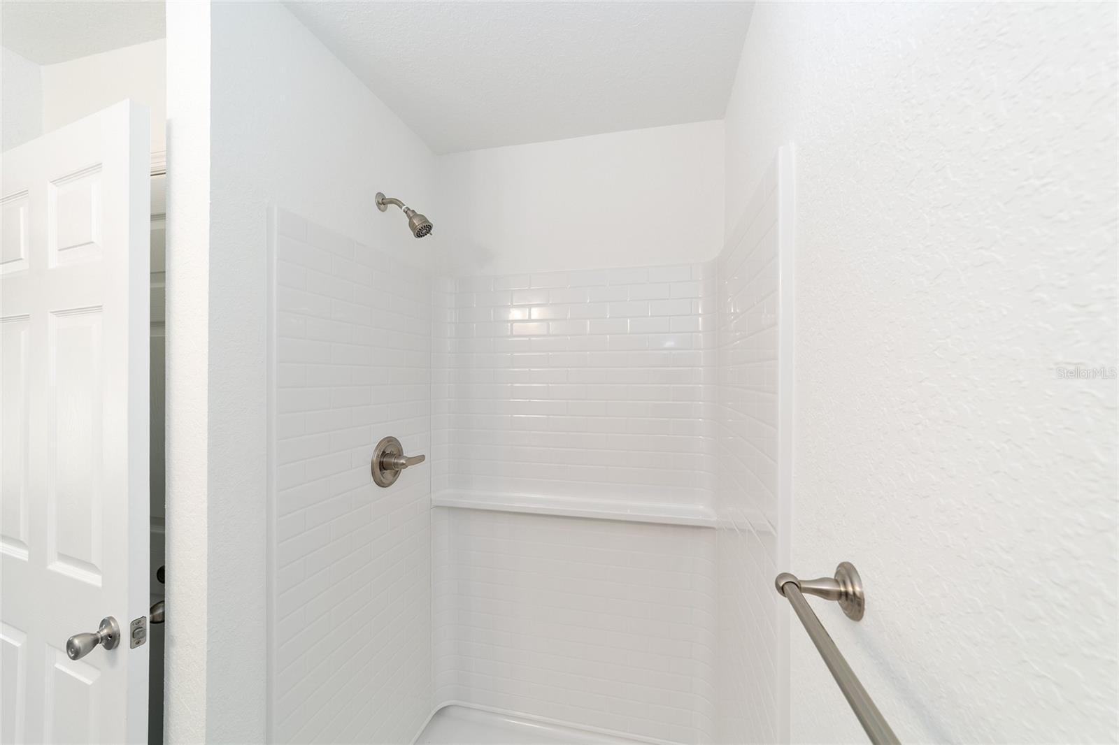 RAINBOW LAKES ESTATE - Residential