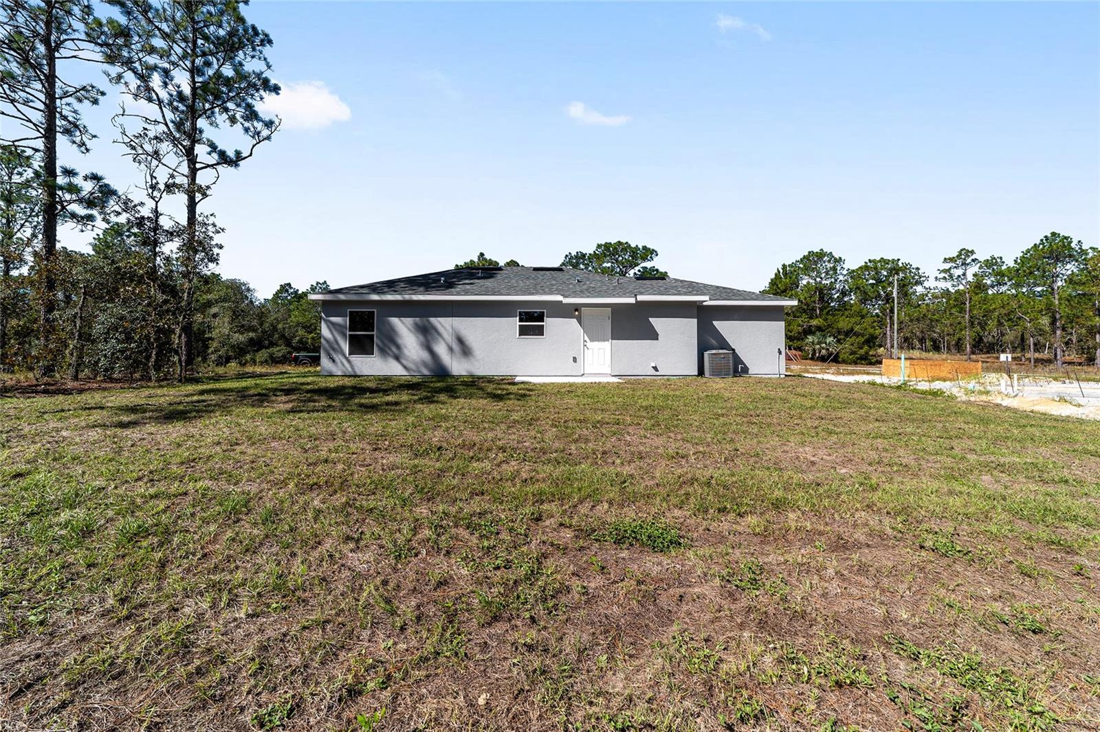 RAINBOW LAKES ESTATE - Residential