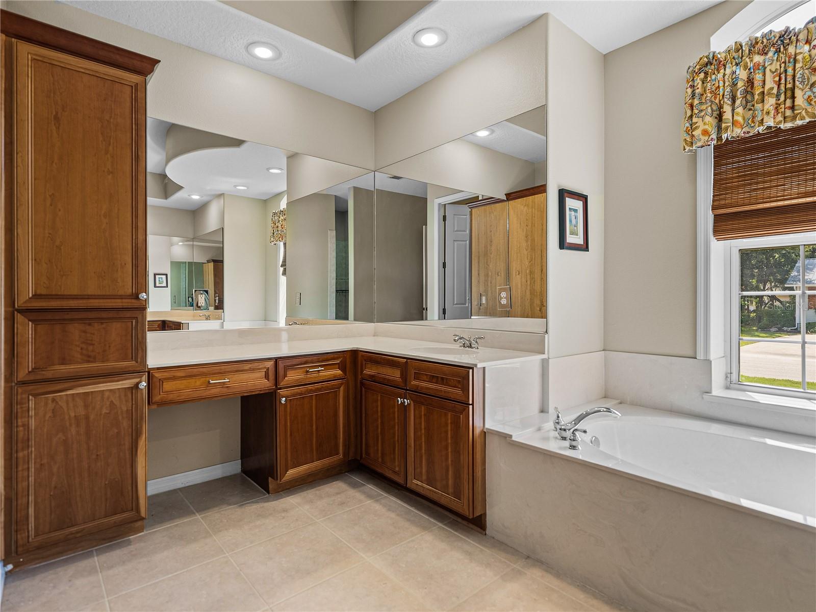 RIVERHAVEN VILLAGE - Residential