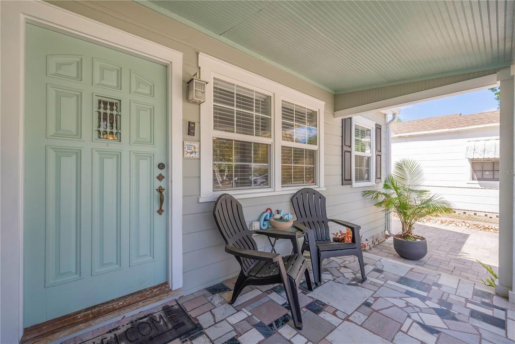 Photo of 812 W Coral Street, Tampa, FL 33602 (MLS # TB8498316)