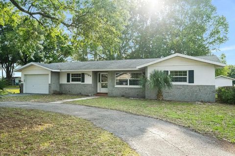 9782 COUNTY ROAD 121 WILDWOOD FL 34785