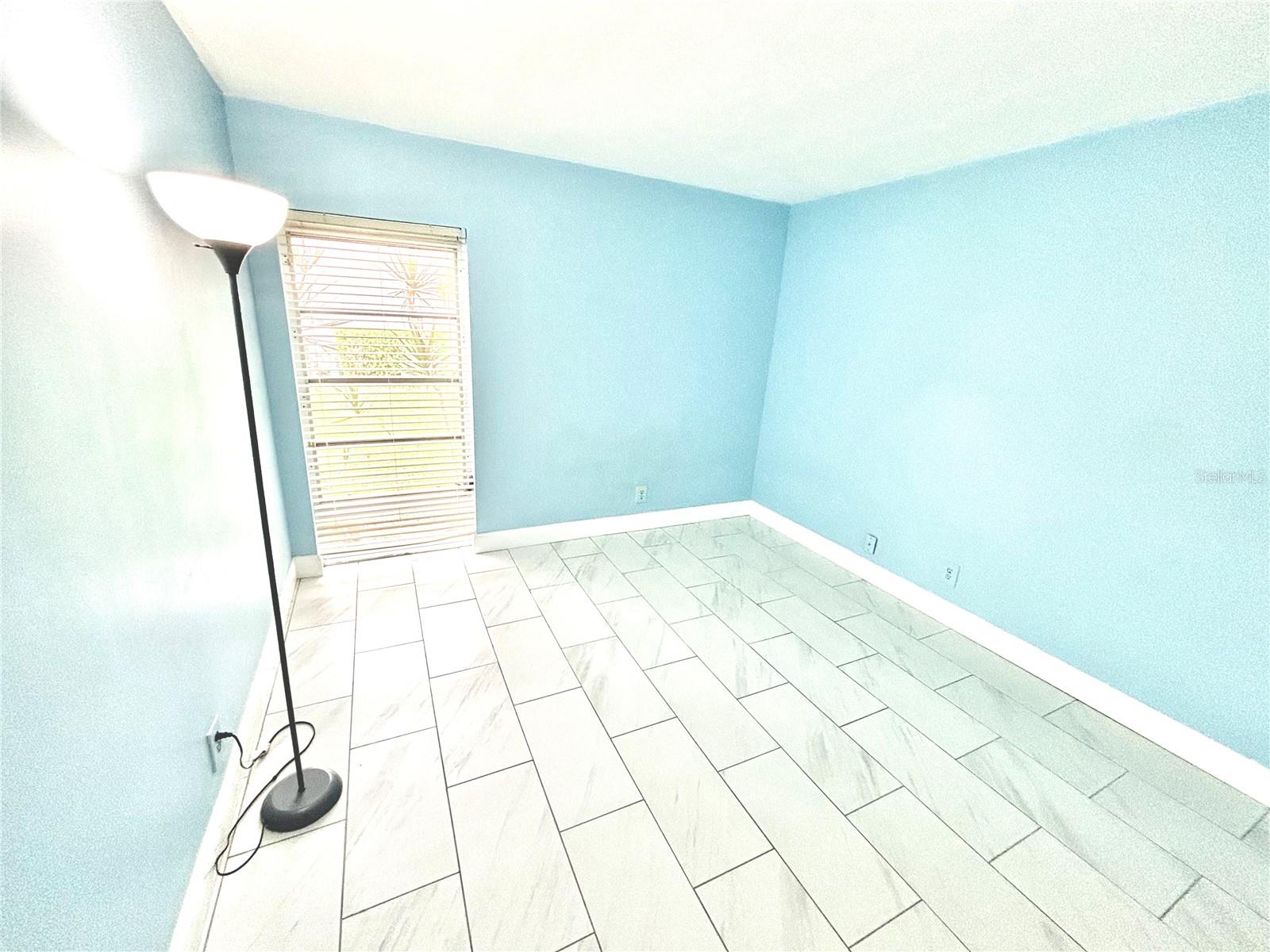 GOLFS EDGE F - Residential