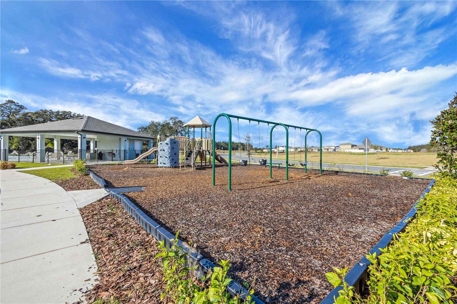 HIDDEN CREEK - Residential