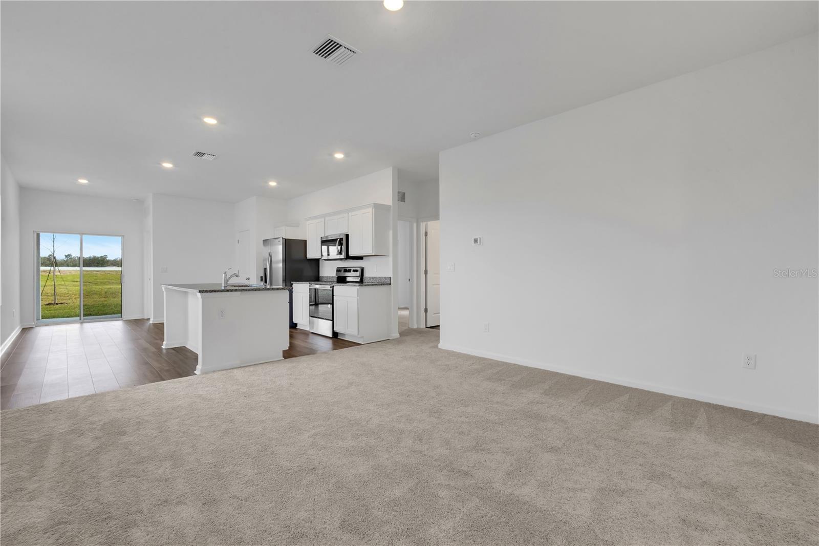HIDDEN CREEK - Residential